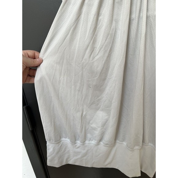 Lululemon No Limits Black White Striped Tank Top Built In Bra Racerback Sz 4 - Picture 2 of 6